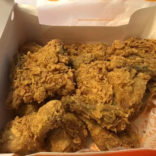 bbq wings, chicken wings and fried chicken, fried chicken wings, poultry, fried chicken, chicken wings, chicken, food, bbq chicken