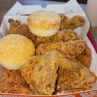 chicken wings, fried chicken wings, poultry, bbq chicken, chicken, chicken wings and fried chicken, food, bbq wings, fried chicken