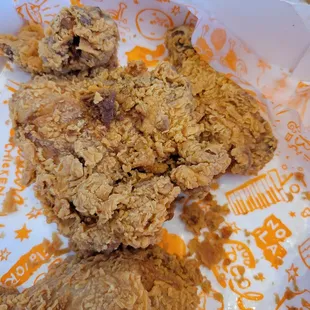 This was the BEST chicken I have ever had a Popeyes! It was so crispy, fresh and juicy!