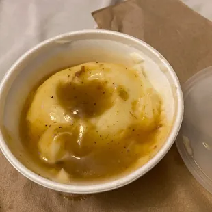 Reg Mashed Potatoes with Cajun Gravy