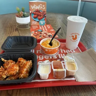 bbq chicken, poultry, bbq wings, chicken, chicken wings and fried chicken, chicken wings, fried chicken, food, fried chicken wings