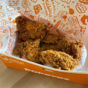Ghost Pepper Wings should be called Casper the friendly ghost pepper! Weeeeeeeaaaak!!!!