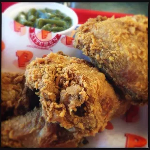 Spicy chicken, green beans, biscuit &amp; sweet tea.