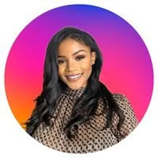 Alexa W.
