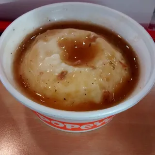 Mashed Potatoes with Cajun Gravy