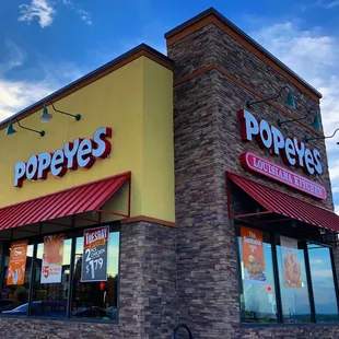 a popeyes restaurant