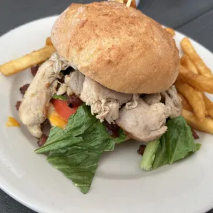 Rotisserie chicken sandwich (GF)