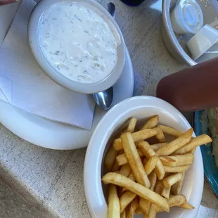 Fries with tzatziki sauce!