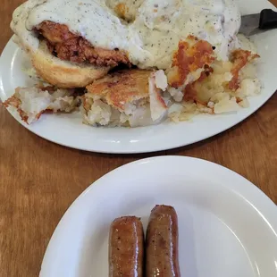 Popi&apos;s famous chicken and biscuits