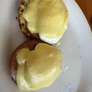 Eggs Benedict