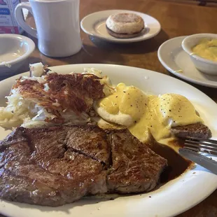 Steak and Eggs (Poached with Hollandaise Sauce)