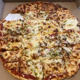 What they give you for a deluxe pizza