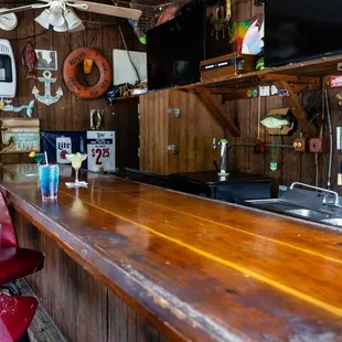 Poppa&apos;s Pub Sportz Bar &amp; Grill
