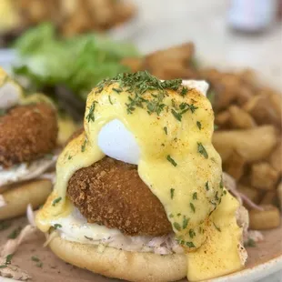 food, chicken wings and fried chicken