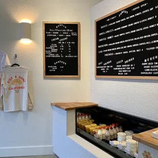 Cute set up. Look at the poppy tiles!