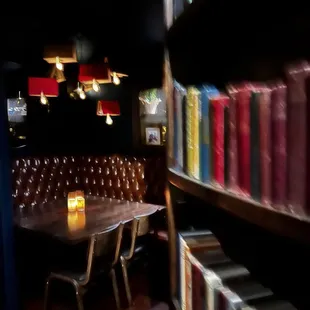 I love the library and leather vibe