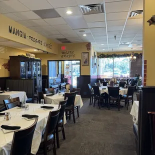 Dining area looking towards the front of the restaurant.