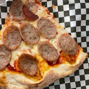 Sausage 2 Slices with 1 Topping Lunch Special  Special comes with a drink
