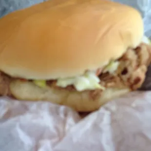 Bbq sandwich with slaw