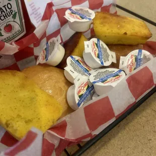Complimentary rolls and cornbread.