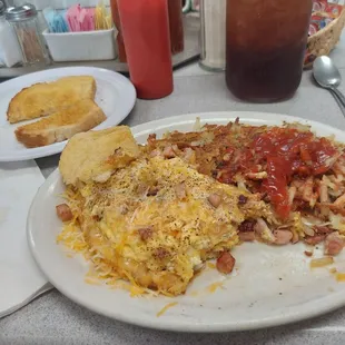 Ham and cheese omelet