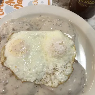 Pop's Biscuits & Gravy