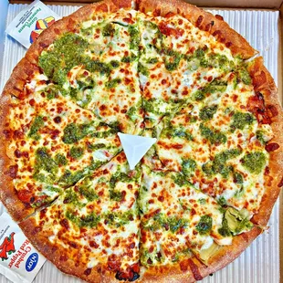 Pesto Di Pollo Gluten Free Pizza - Medium