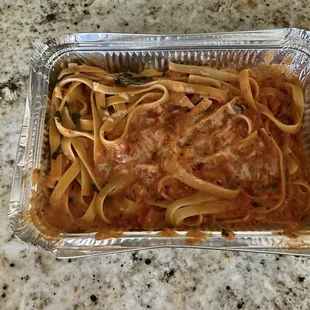 Fettuccine Pomodoro w/pink sauce