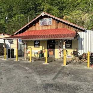 Memaw's Liquor right next door