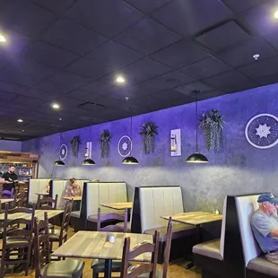 sushi and sashimi, interior