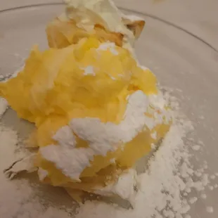 Puff pastry w/ a lemon cream