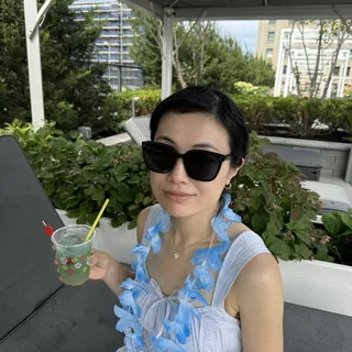 Zi D.