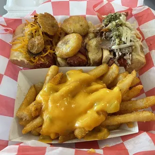 Jalapeño Popper Dog, The King Dog, El Jefe Dog! YUM!!