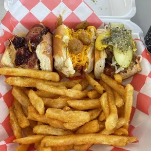PB&amp;J Dog, Jalapeño Popper Dog, El Jefe Dog!! ALL SO GOOD!