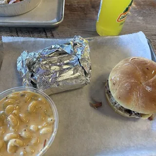 Pulled Pork on White Bread