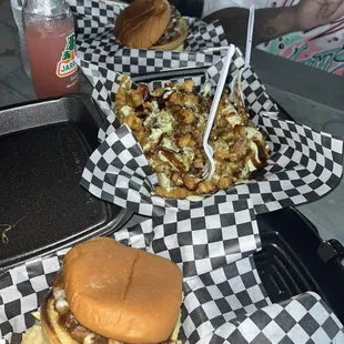 Golden Mix Sandwich. Pork fries.