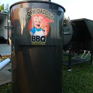 Best BBQ Ever! My Fav is the Pulled pork sliders w/ jalapeno coleslaw. The Ribs, Tri-Tip and Brisket are Killer! all the sides are BOMB!!!