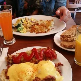 Chicken apple sausage scramble