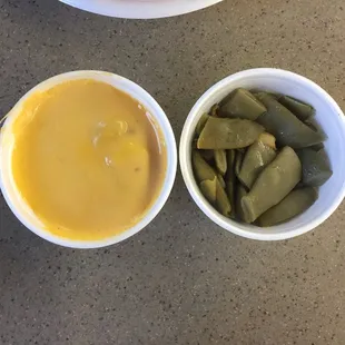 Side of mac and cheese and green beans.