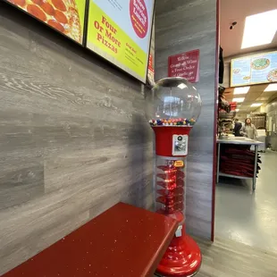 Free Garlic Knots I'd you play gum bAll machine