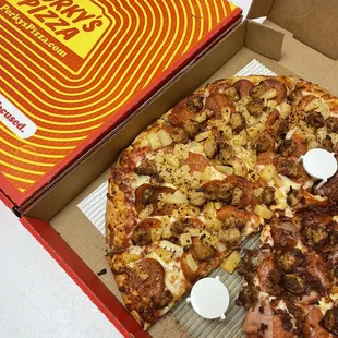 Try out some Sausage Pineapple &amp; good old Pepperoni Don't forget Bacon.