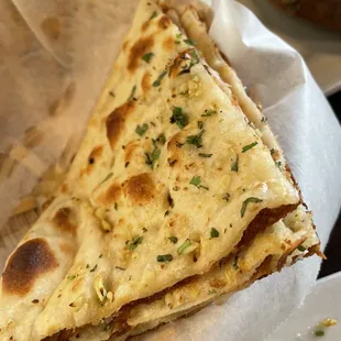Garlic naan