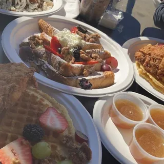 Chicken n' Waffles Breakfast