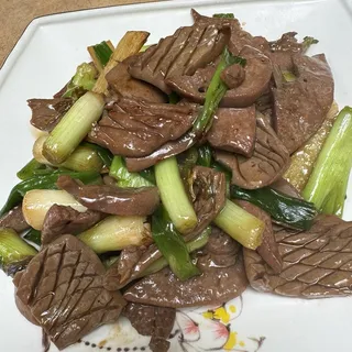 Stir Fried Pork Kidney w/ Ginger & Green Onion