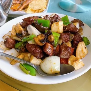 Stir Fried Beef Steak w/ Mushroom