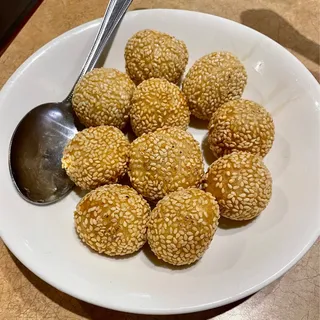 Sesame balls
