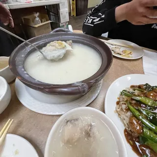 Abalone & Chicken Sawo Porridge