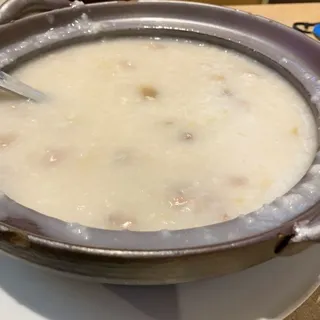 Scallops,Oyster & Minced Pork Sawo Porridge
