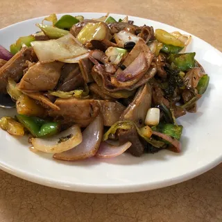 Pork stomach fried pickle green