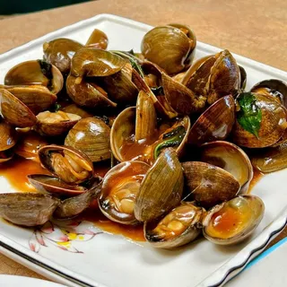 Stir Fried Clams w/ basil